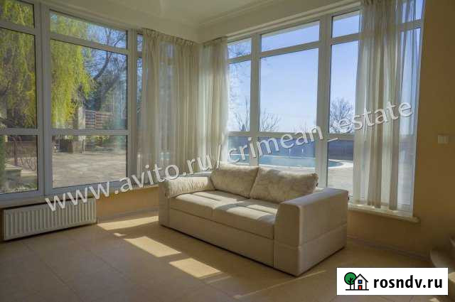 Дом 730 м² на участке 10 сот. на продажу в Ялте Ялта - изображение 1