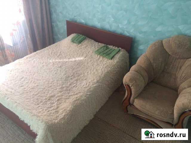 2-комнатная квартира, 56 м², 1/5 эт. в аренду посуточно в Мичуринске Мичуринск - изображение 1