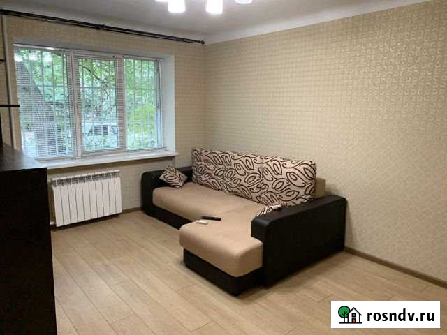 3-комнатная квартира, 60 м², 1/5 эт. в аренду на длительный срок в Ялте Ялта - изображение 1