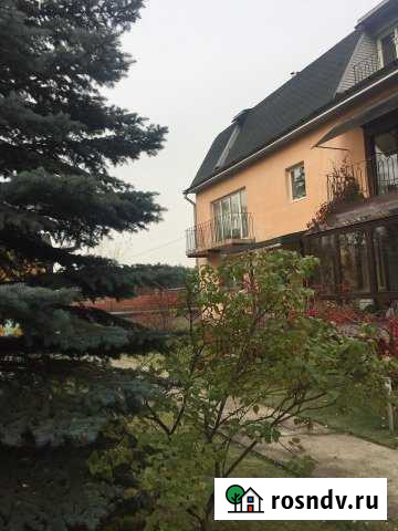 Таунхаус 270 м² на участке 300 сот. в аренду на длительный срок в Красноярске Красноярск - изображение 1