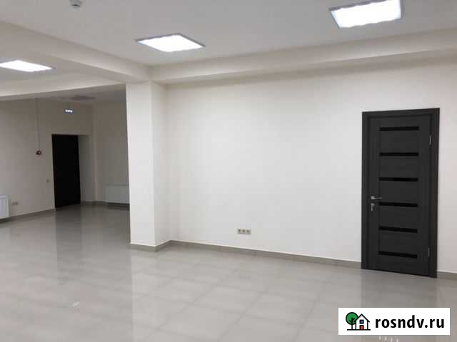 Помещение в новом здании, 70 кв.м. Усть-Лабинск - изображение 1