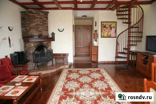 Дом 265 м² на участке 10 сот. в аренду посуточно в Светлогорске Светлогорск - изображение 1