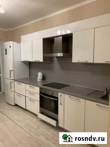 2-комнатная квартира, 70 м², 5/14 эт. в аренду на длительный срок в Новороссийске Новороссийск - изображение 1