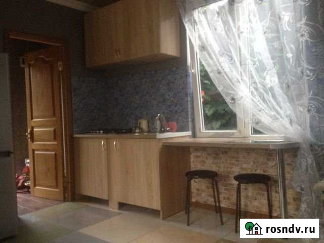 2-комнатная квартира, 50 м², 1/1 эт. в аренду посуточно в Новочеркасске Новочеркасск - изображение 1