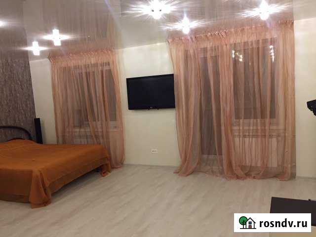 1-комнатная квартира, 40 м², 7/10 эт. в аренду посуточно в Златоусте Златоуст - изображение 1