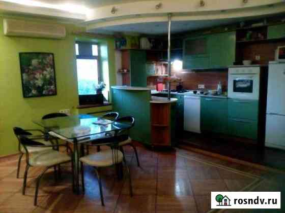 Комната 35 м² в 4-ком. кв., 1/3 эт. в аренду посуточно в Ростове-на-Дону Ростов-на-Дону