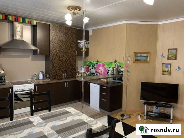 Таунхаус 47 м² на участке 1 сот. в аренду посуточно в Магнитогорске Магнитогорск - изображение 1