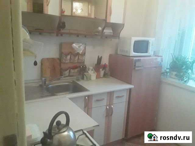 1-комнатная квартира, 36 м², 2/4 эт. в аренду посуточно в Ачинске Ачинск - изображение 1