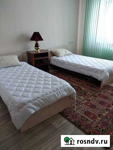 3-комнатная квартира, 64 м², 1/5 эт. в аренду посуточно в Усть-Илимске Усть-Илимск - изображение 1