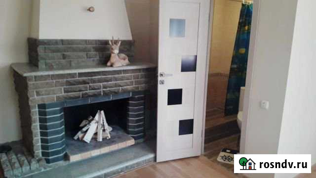 Комната 25 м² в 5-ком. кв., 2/2 эт. в аренду посуточно в Альметьевске Альметьевск - изображение 1