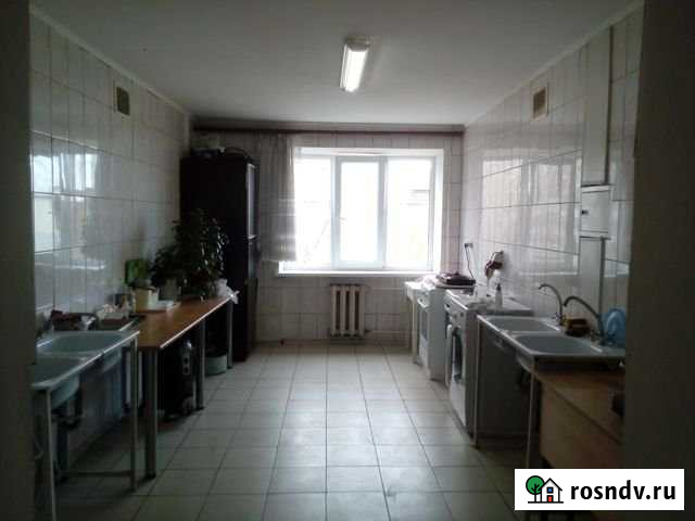 Комната 15 м² в 4-ком. кв., 4/5 эт. в аренду на длительный срок в Саратове Саратов - изображение 1