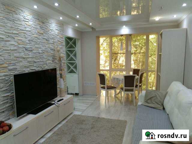 2-комнатная квартира, 50 м², 5/5 эт. в аренду посуточно в Керче Керчь - изображение 1