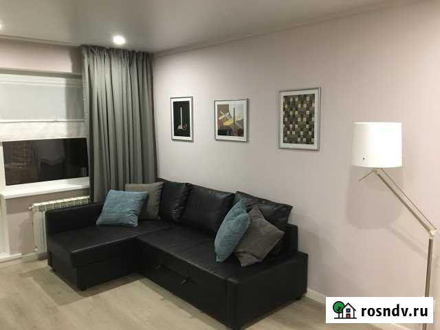 2-комнатная квартира, 45 м², 3/5 эт. в аренду посуточно в Пскове Псков - изображение 1