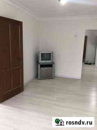 Комната 60 м² в 3-ком. кв., 2/2 эт. в аренду на длительный срок в Гудермесе Гудермес