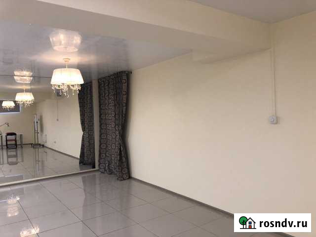 Торговое помещение, 200 кв.м. Красноярск - изображение 1