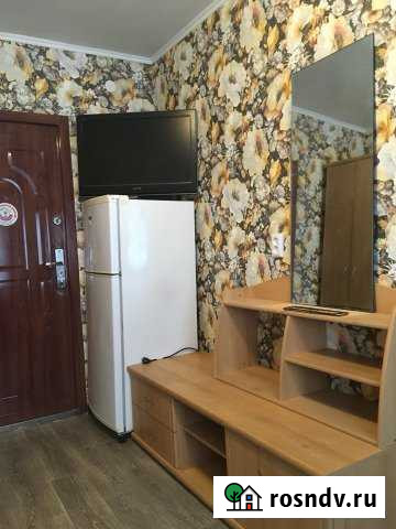 Комната 15 м² в 5-ком. кв., 3/3 эт. в аренду на длительный срок в Калининграде Калининград - изображение 1
