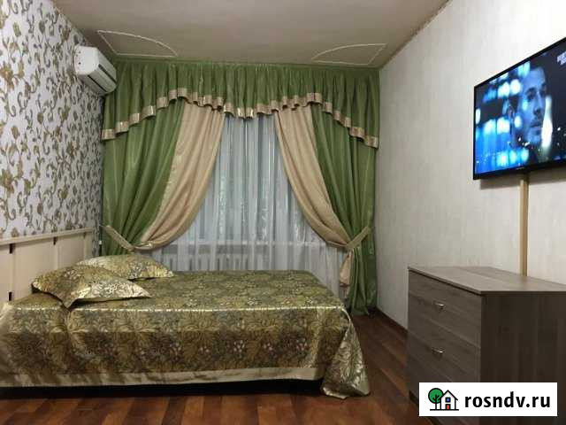 1-комнатная квартира, 40 м², 1/5 эт. в аренду посуточно в Моздоке Моздок - изображение 1