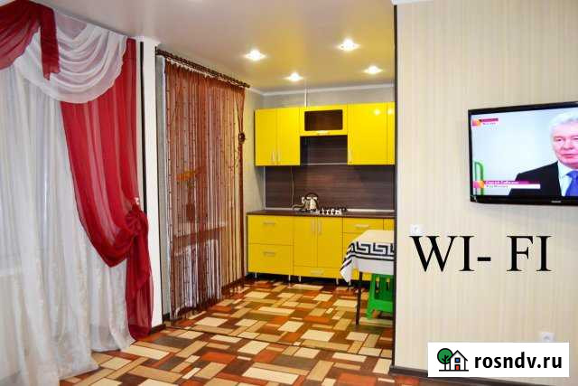 1-комнатная квартира, 40 м², 3/5 эт. в аренду посуточно в Альметьевске Альметьевск - изображение 1