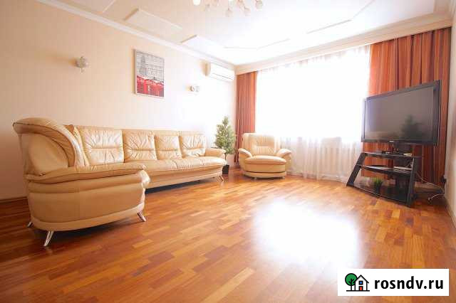 3-комнатная квартира, 100 м², 8/15 эт. в аренду посуточно в Омске Омск - изображение 1