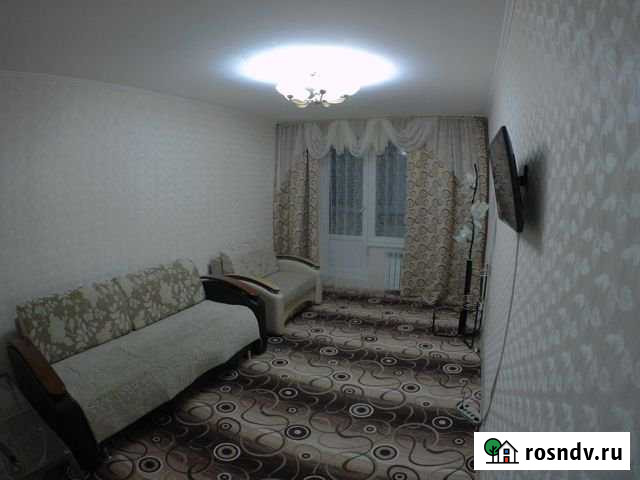 2-комнатная квартира, 60 м², 2/9 эт. в аренду посуточно в Набережных Челнах Набережные Челны - изображение 1