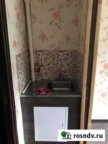 Комната 13 м² в 4-ком. кв., 2/4 эт. в аренду на длительный срок в Ангарске Ангарск - изображение 1