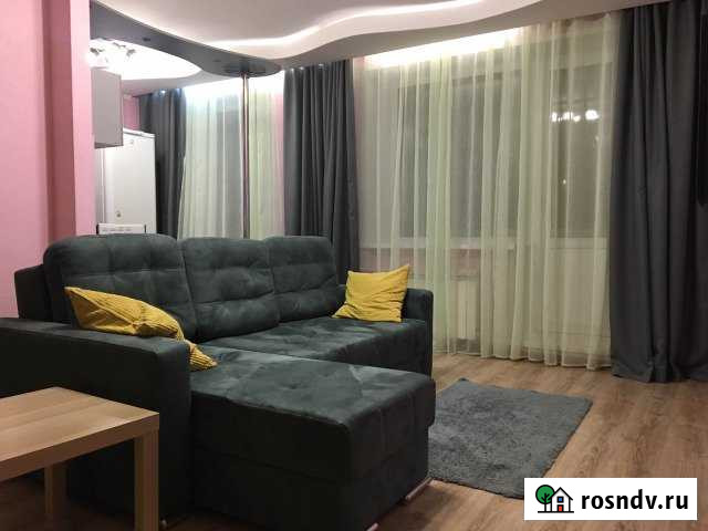 3-комнатная квартира, 60 м², 3/5 эт. в аренду посуточно в Новосибирске Новосибирск - изображение 1