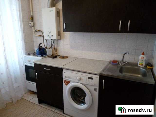 1-комнатная квартира, 33 м², 1/5 эт. в аренду на длительный срок в Шахтах Шахты - изображение 1