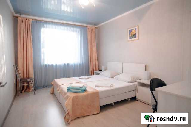 3-комнатная квартира, 67 м², 3/9 эт. в аренду посуточно в Магнитогорске Магнитогорск - изображение 1