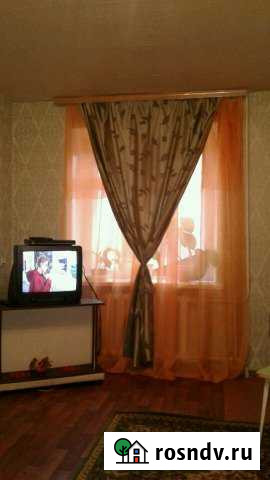 1-комнатная квартира, 30 м², 1/5 эт. в аренду посуточно в Новомосковске Новомосковск - изображение 1