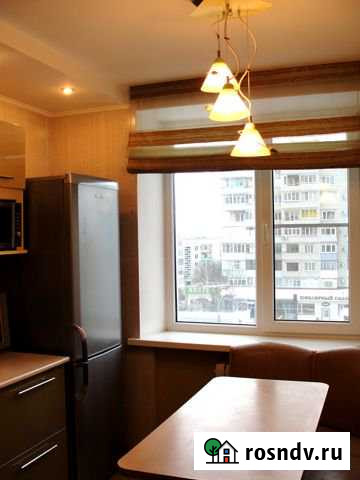 2-комнатная квартира, 42 м², 4/9 эт. в аренду посуточно в Каменске-Шахтинском Каменск-Шахтинский - изображение 1