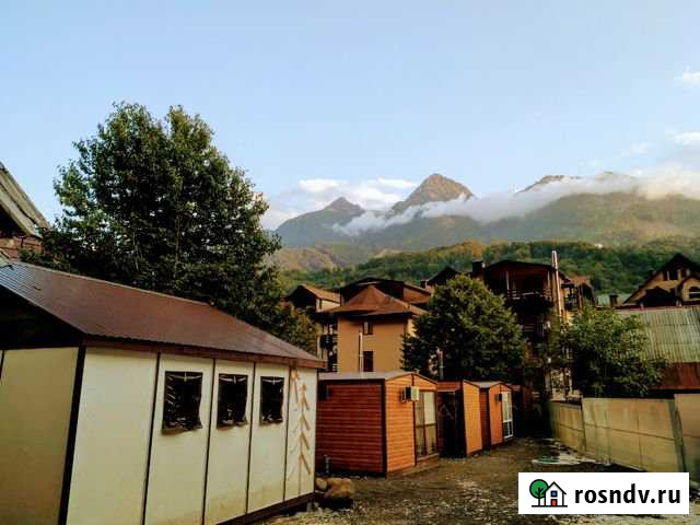 Дом 30 м² на участке 9 сот. в аренду на длительный срок в Красной Поляне Краснодарского края Красная Поляна - изображение 1