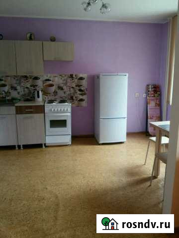 1-комнатная квартира, 41 м², 3/5 эт. в аренду посуточно в Анжеро-Судженске Анжеро-Судженск - изображение 1