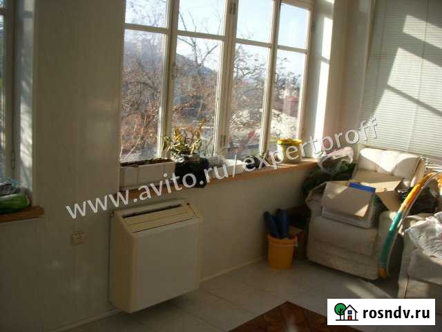 3-комнатная квартира, 75 м², 2/3 эт. в аренду на длительный срок в Севастополе Севастополь - изображение 1