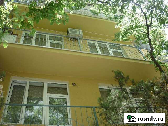 Дом 90 м² на участке 2 сот. в аренду посуточно в Гаспре Гаспра - изображение 1