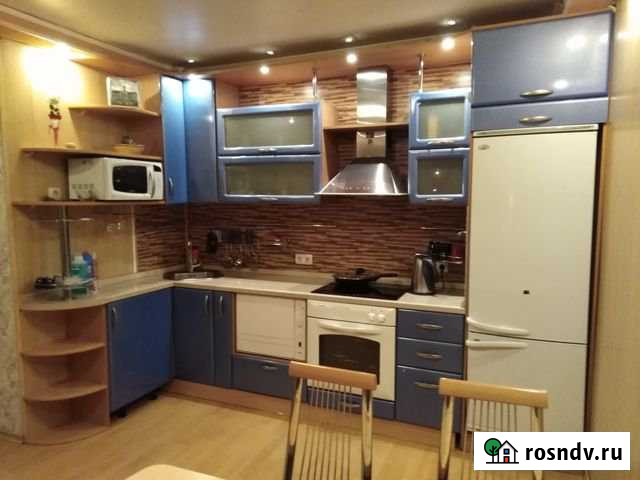 2-комнатная квартира, 58 м², 4/9 эт. в аренду на длительный срок в Мурманске Мурманск - изображение 1