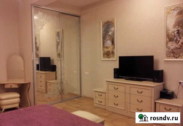 3-комнатная квартира, 100 м², 1/2 эт. в аренду на длительный срок в Керче Керчь - изображение 1