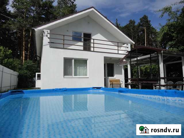 Коттедж 150 м² на участке 6 сот. в аренду посуточно в Екатеринбурге Екатеринбург - изображение 1