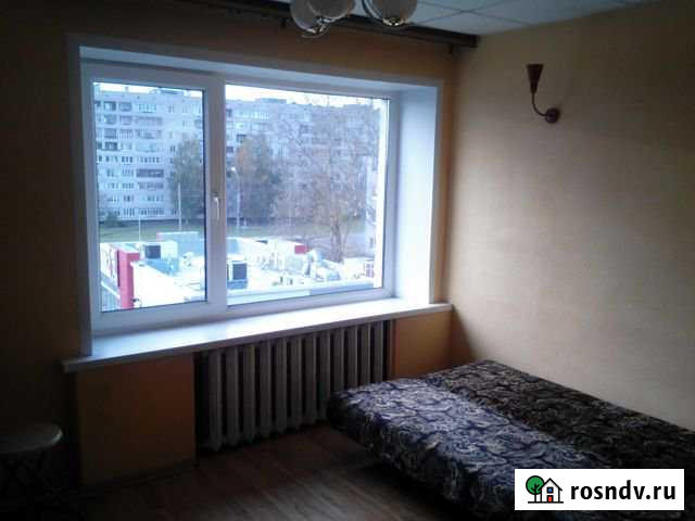 Комната 20 м² в 1-ком. кв., 5/5 эт. в аренду на длительный срок в Великом Новгороде Великий Новгород - изображение 1