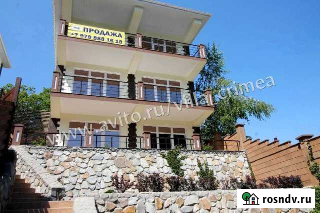 Дом 240 м² на участке 4 сот. на продажу в Алуште Алушта - изображение 1