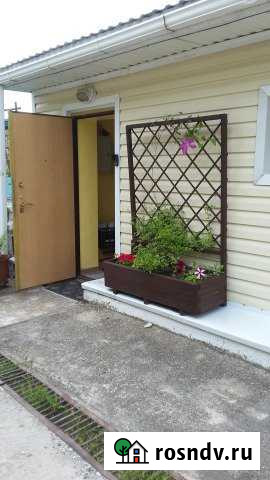 Коттедж 195 м² на участке 3 сот. в аренду посуточно в Новомихайловском кп Новомихайловский кп - изображение 1