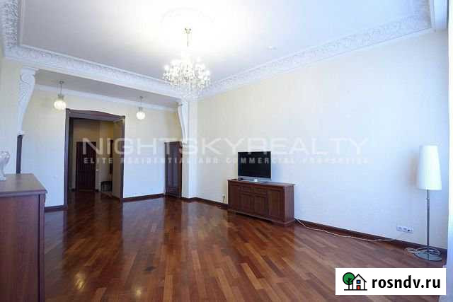 4-комнатная квартира, 150 м², 3/5 эт. в аренду на длительный срок в Санкт-Петербурге Санкт-Петербург - изображение 1