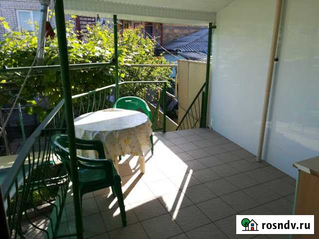 Коттедж 90 м² на участке 4 сот. в аренду на длительный срок в Алуште Алушта - изображение 1