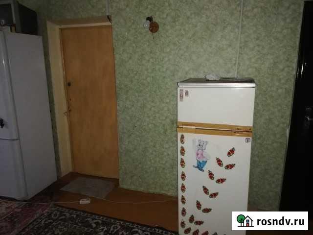 Комната 13 м² в 1-ком. кв., 1/5 эт. в аренду на длительный срок в Белореченске Белореченск - изображение 1