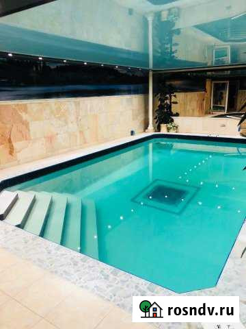 Коттедж 1350 м² на участке 50 сот. в аренду посуточно в Москве Москва - изображение 1