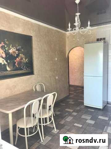 1-комнатная квартира, 50 м², 1/5 эт. в аренду на длительный срок в Армавире Армавир - изображение 1