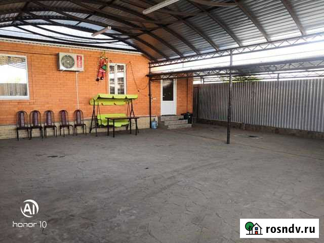 Дом 250 м² на участке 7 сот. в аренду на длительный срок в Лабинске Лабинск - изображение 1