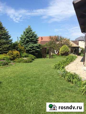 Дом 350 м² на участке 15 сот. в аренду на длительный срок в Тамани Тамань - изображение 1