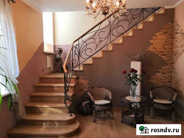 Дом 400 м² на участке 8.1 сот. на продажу в Аксае Ростовской области Аксай - изображение 1