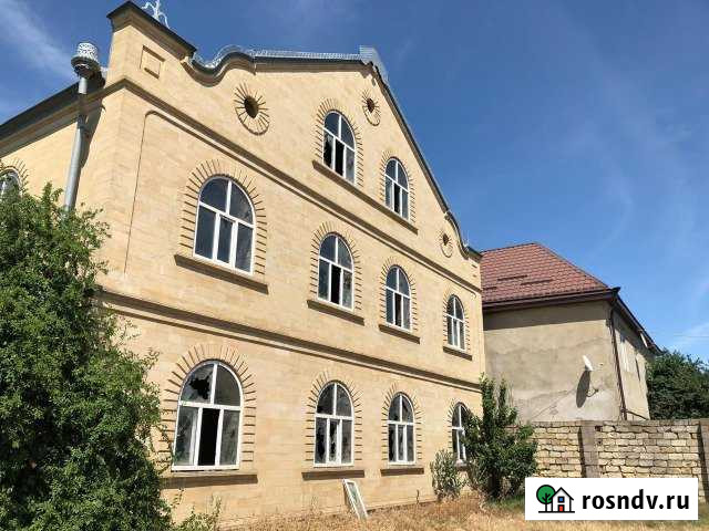 Дом 580 м² на участке 9 сот. на продажу в Кизилюрте Кизилюрт - изображение 1