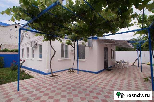 Дом 72 м² на участке 6 сот. в аренду посуточно в Витязево Витязево - изображение 1